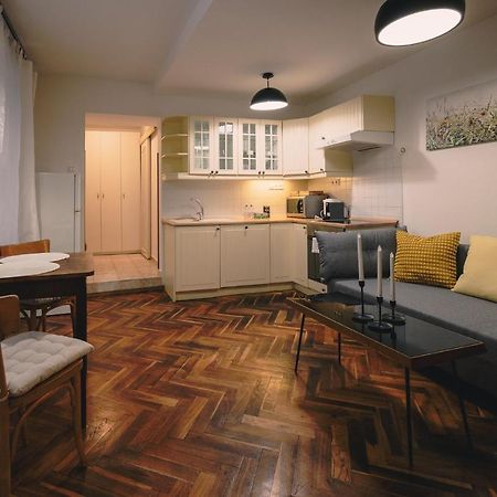 Ferienwohnung Skau Family Venturska Pressburg Exterior foto