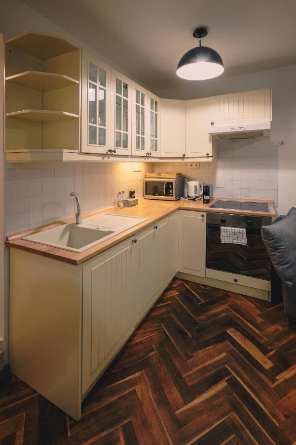 Ferienwohnung Skau Family Venturska Pressburg Exterior foto